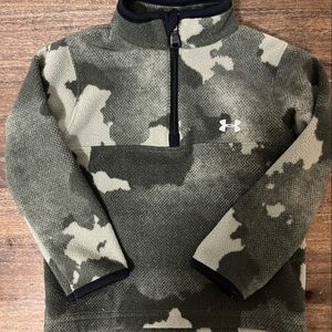 UA Camo pull over size 2T